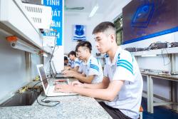 Tuyển Dụng Ngành Vi Tính - Công Ty TNHH BON 24/7