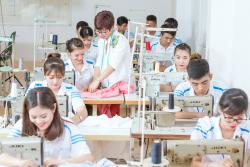 Chương trình đào tạo nghề May thời trang - hệ Sơ cấp